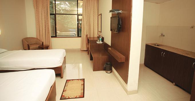 The Caliph Hotel, Mumbai Near Powai Lake Exterior photo